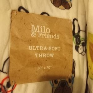 Super soft throw frenchie new